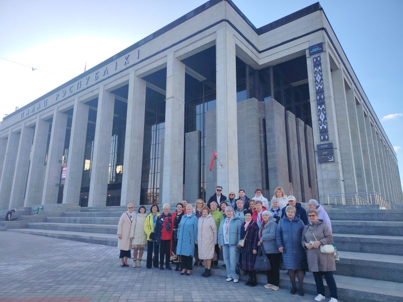 «Всегда быть завтра»: когда искусство объединяет поколения